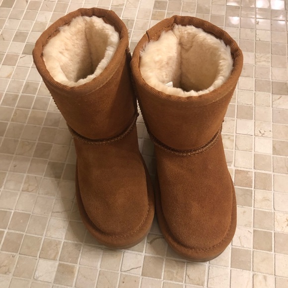 ugg 32